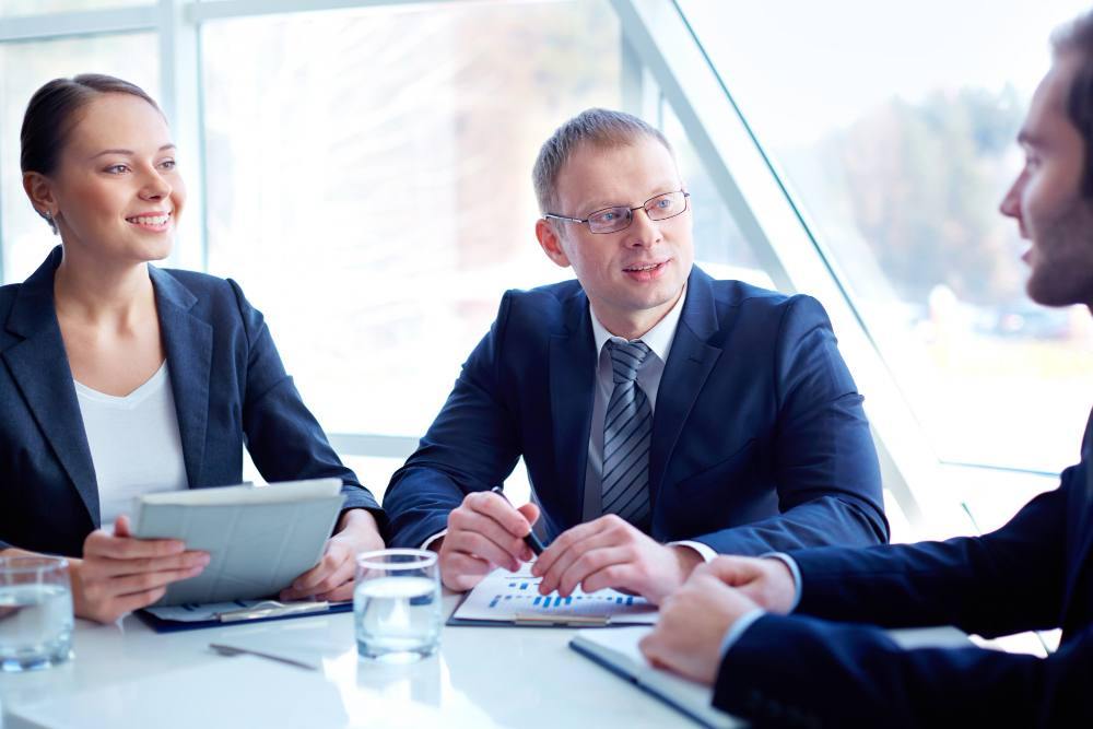 Стратегическая юридическая поддержка для частных лиц и предприятий. 